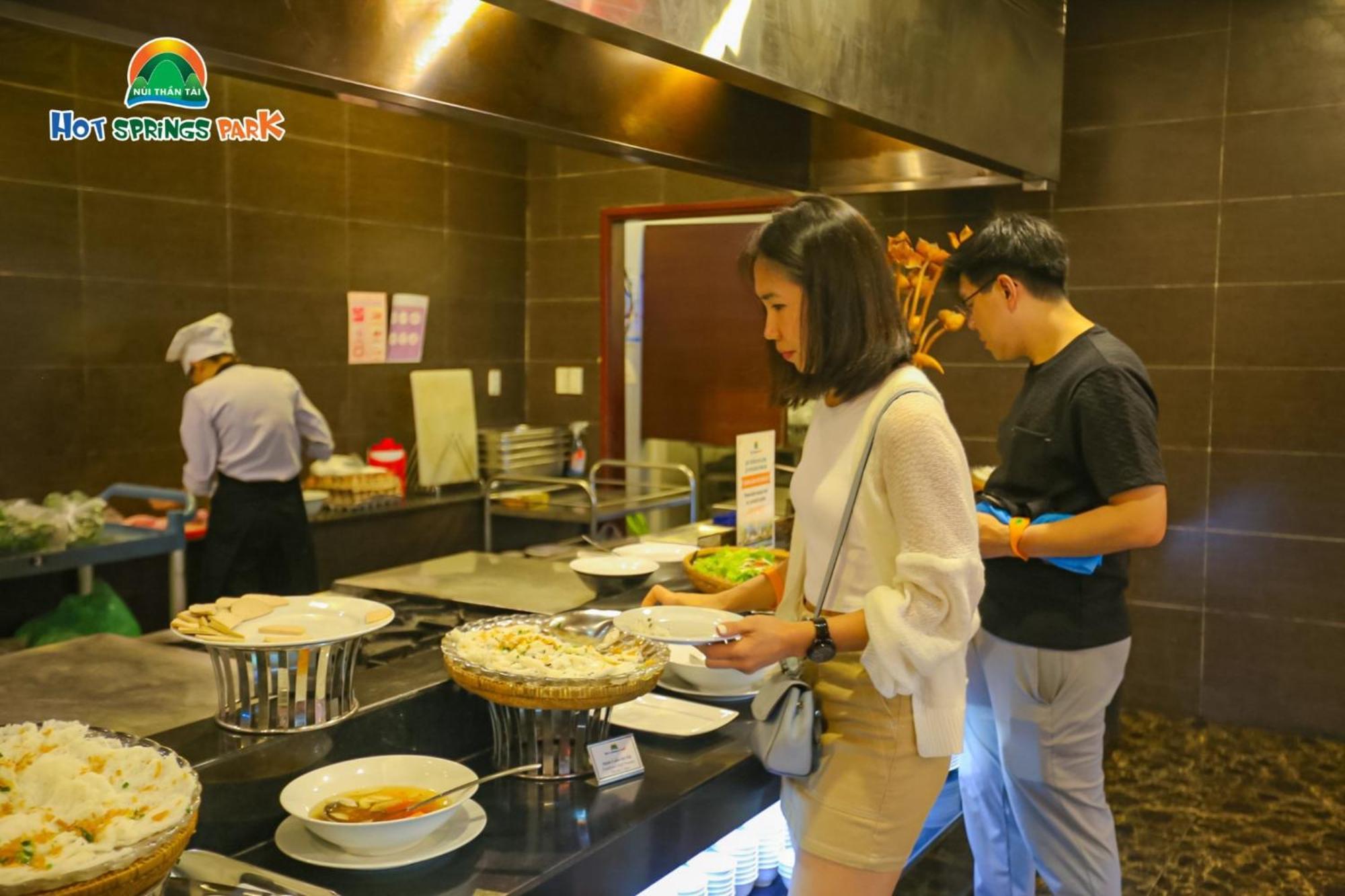 เอะบิสุ ออนเซน รีสอร์ต Hotel Ba Na ภายนอก รูปภาพ